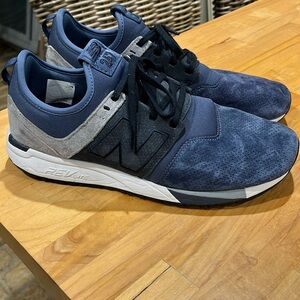 New Balance 247 sneaker
